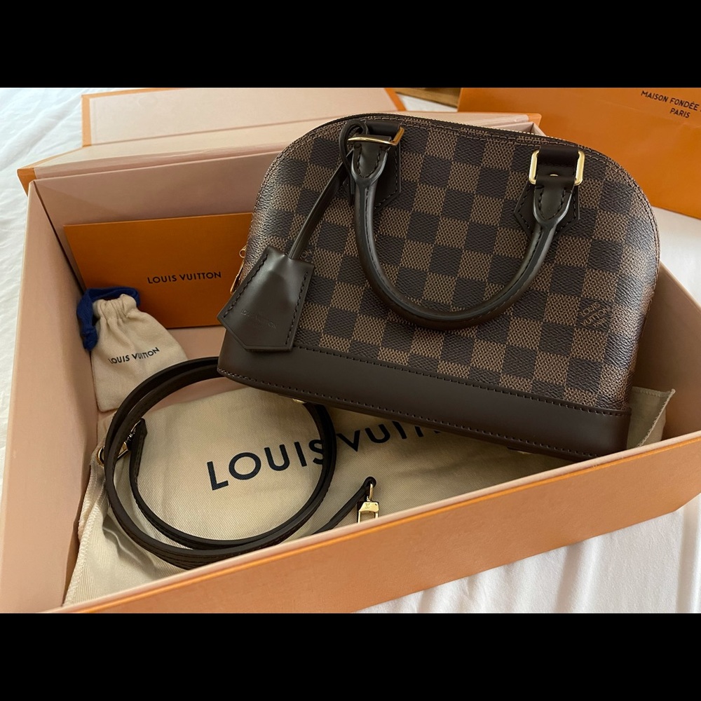Louis Vuitton Alma Bb onhand